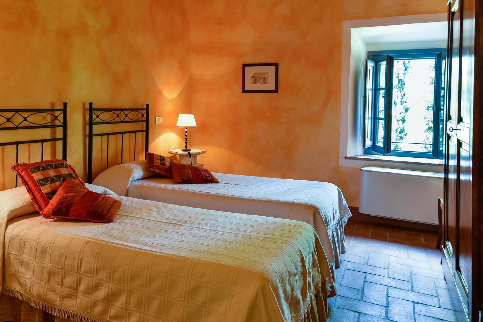 Il Borghetto Tuscan Holidays San Gimignano Phòng bức ảnh